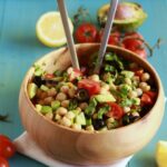 Taça com salada de grão
