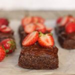 Brownie com morango