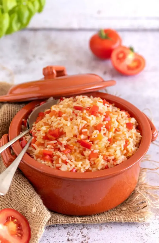 tacho com arroz de tomate